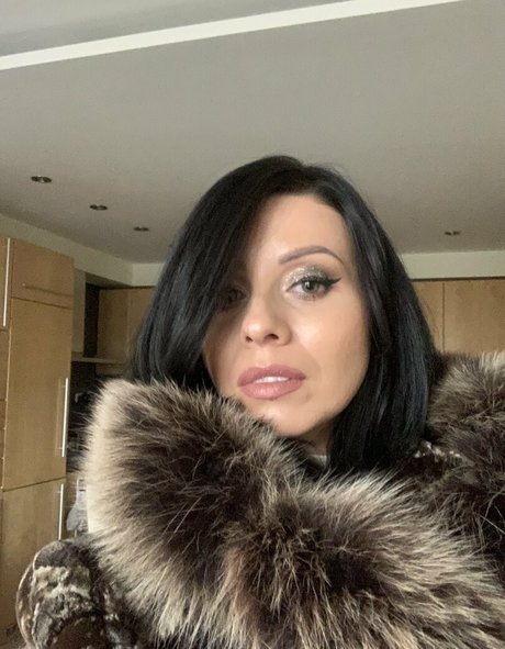 hairy teen pussy onlyfans naked images