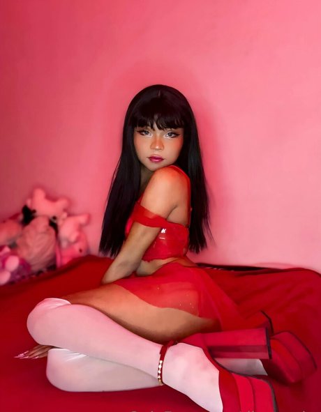 dieusnake model porn photo