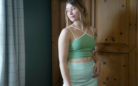 princess rae pornographic model img