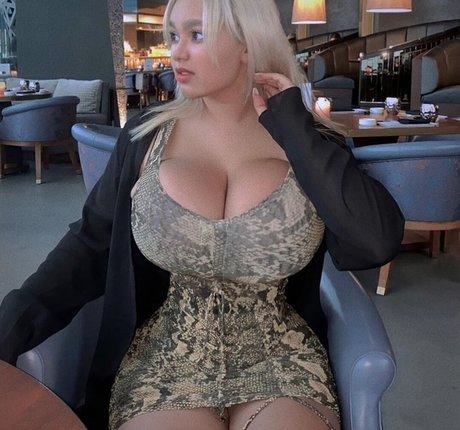 Karina__1 porn actress photo