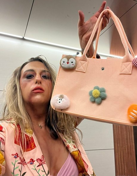 Lilbite erotic actress images