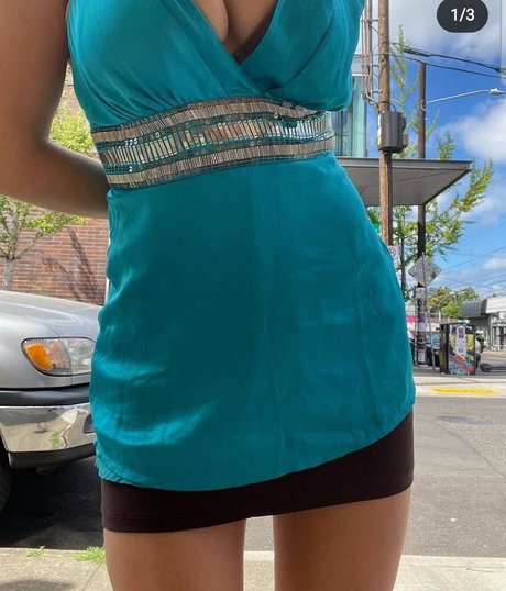 Bella Ossi exclusive pornstar pic