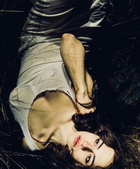 Bella Ossi sex pornstar images