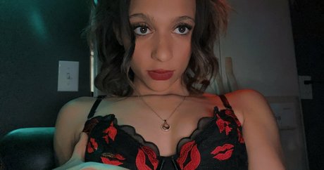 thejestersqueen hd star photo