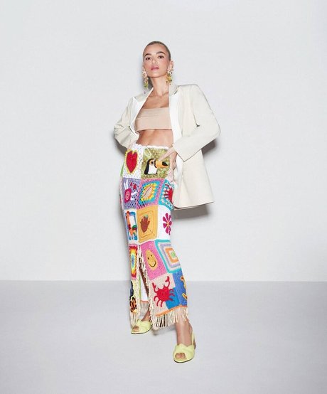 Manu Gavassi star free gallery