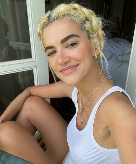 Manu Gavassi star pornographic galleries