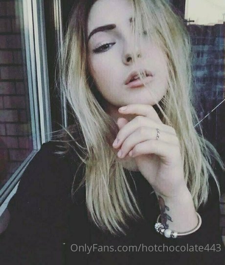 hotchocolate443 model nude pics