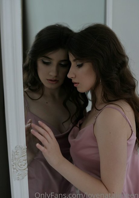 travelthewholeworld xxx actress pic