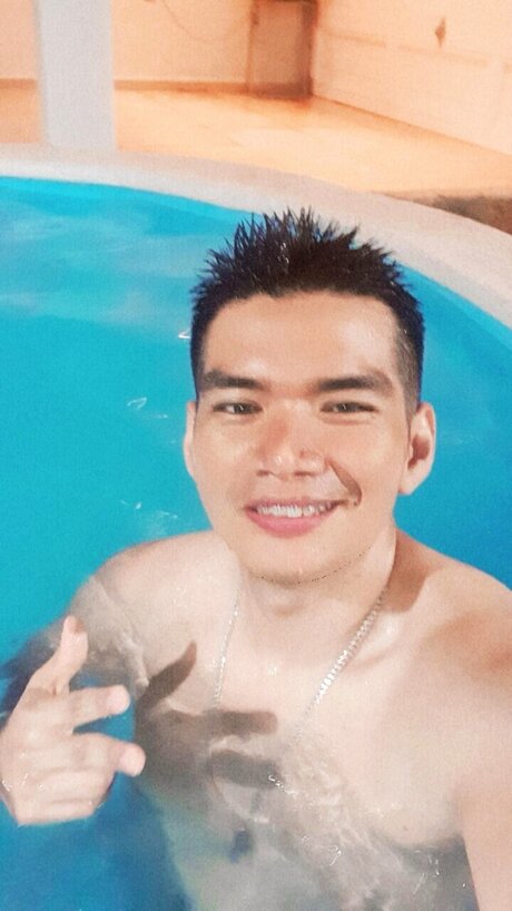 BadPiG pornstar free pics