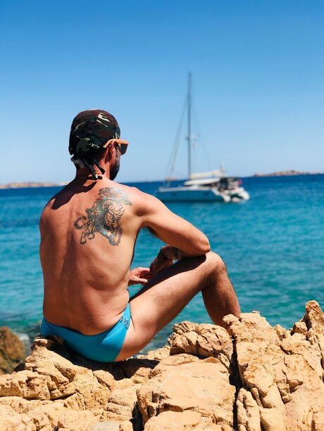 Il Cobra naked star image