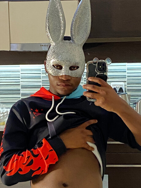 RYON LEE art actress pics