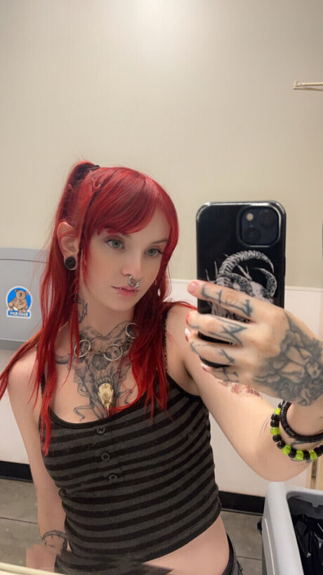 Kaz_ star nude images