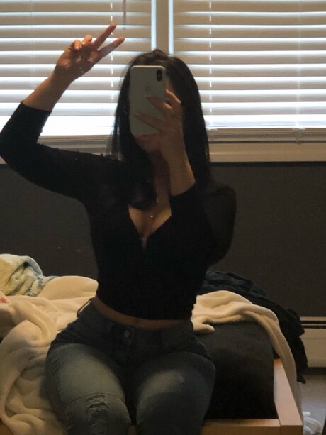 MaryJay top model image