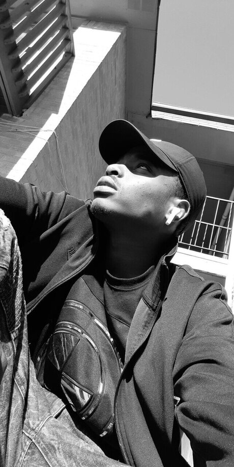 BigDickMakeHerChoke hot pornstar pic