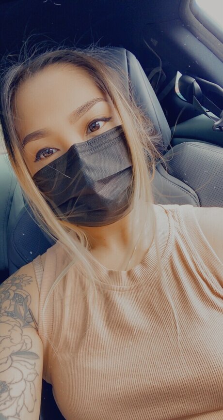 Miss Phong pornstar adult pic