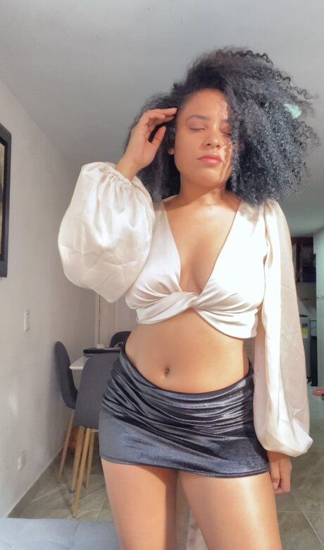 KarenNavf adult actress pic