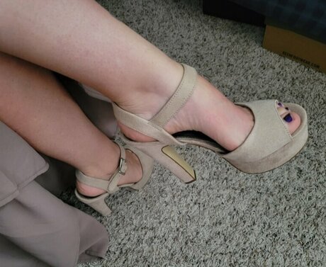 Natasha Sunset star nude img