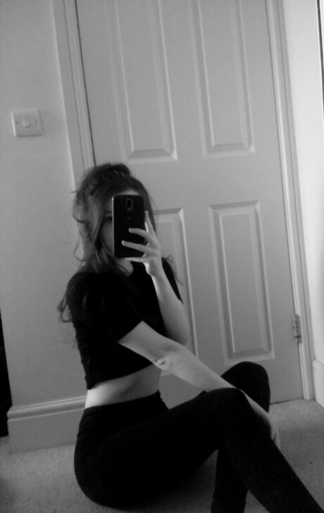 Avery Blake pornstar sexy photos