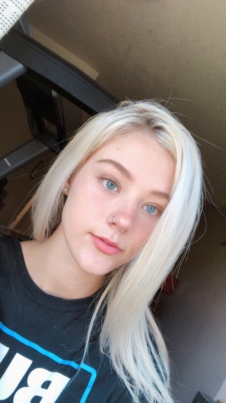 Lindee star naked pictures