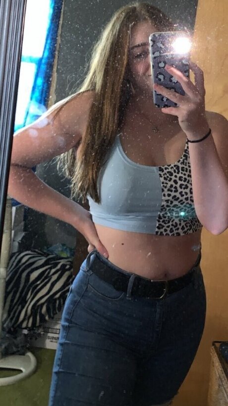 amateur mom onlyfans art naked photo