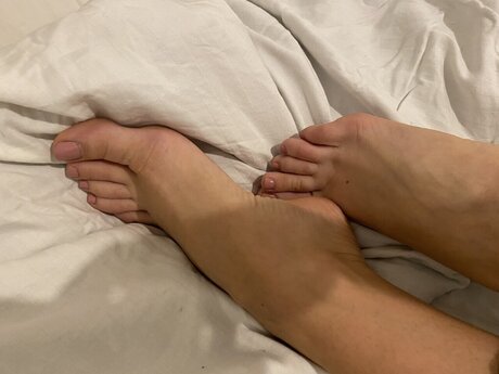 Doll Feet exclusive pornstar archive