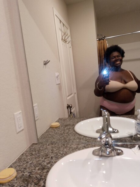 Ne1thing_ erotic star gallery