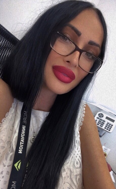 Mihaelaaa15 hd model galleries