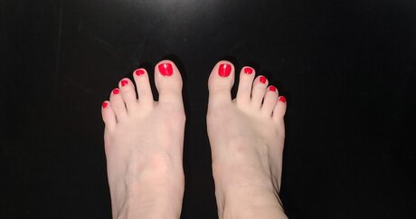 MTOBEIYF naked actress archive