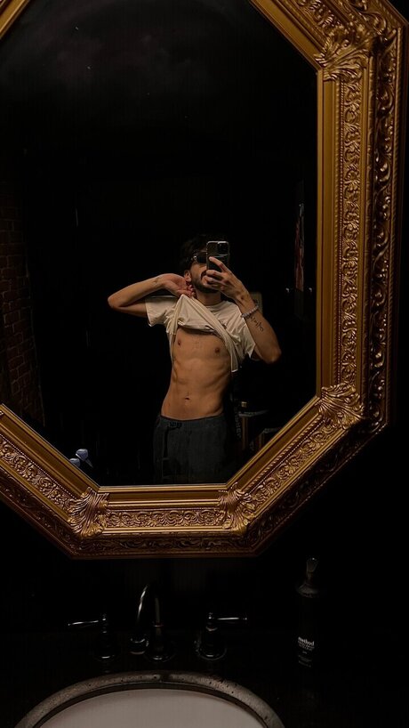 DevinLovesU sex actress image