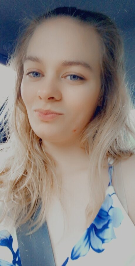 GraceKelly pornographic model pics