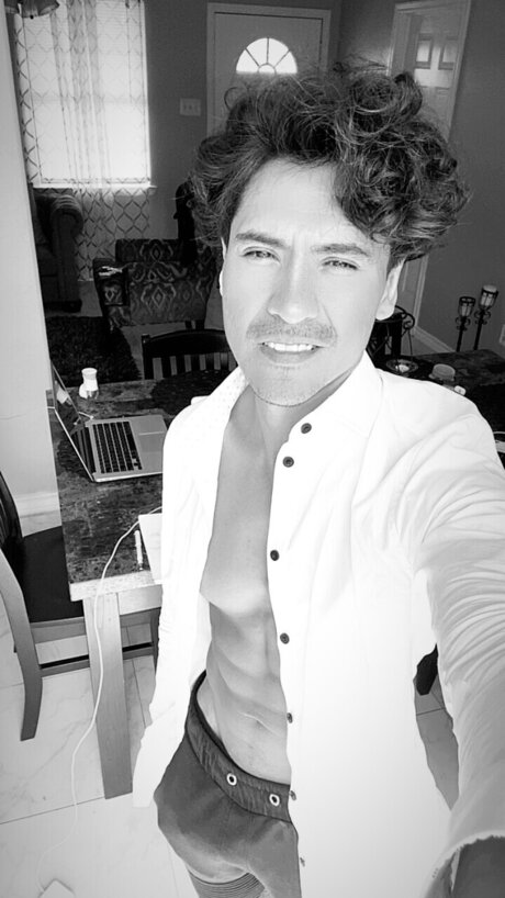 Sexyfitmoney777 sexy model image