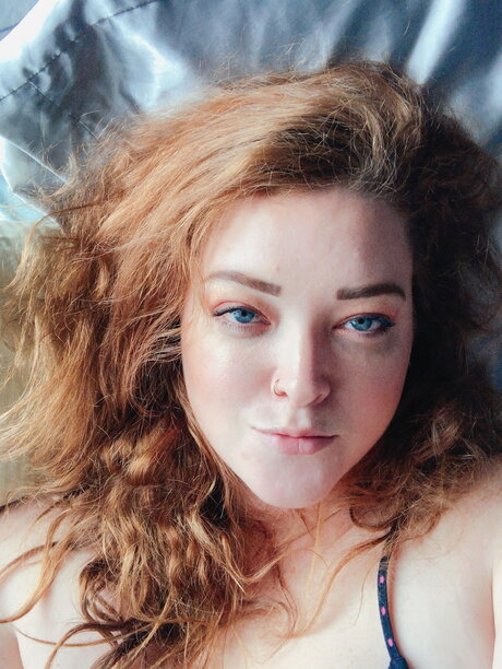 Liza Ross exclusive pornstar photo