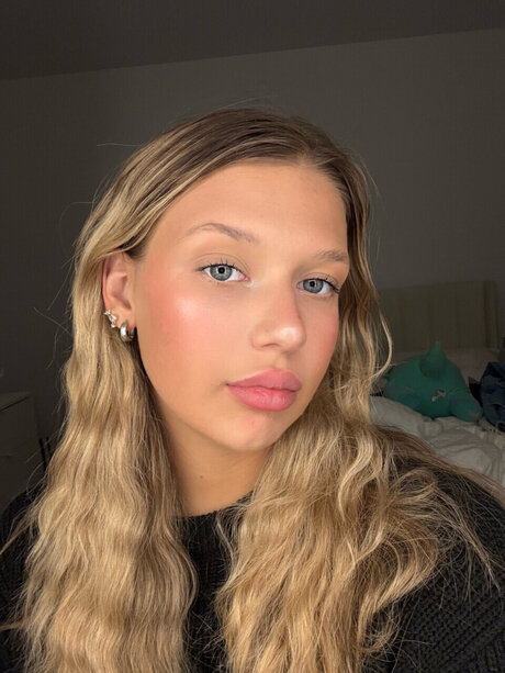 DaphXx nude star image