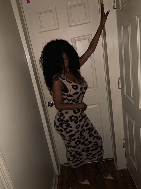 _TherealRebeccaScottland exclusive actress pic