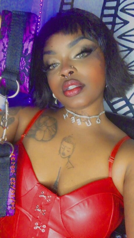 Mommy Champ model sexy img