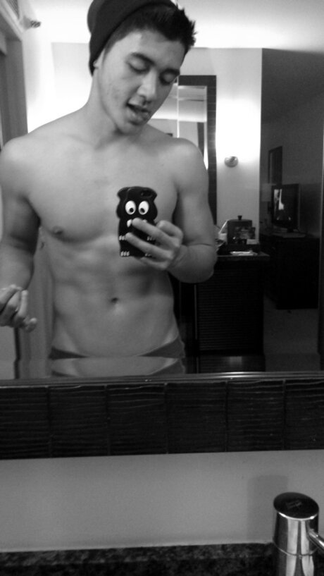 shhhhh_ pornographic model pics