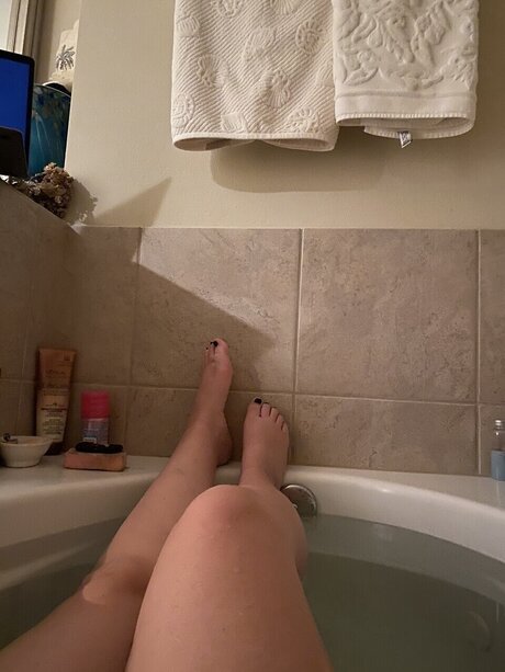 Kelli b erotic pornstar photo