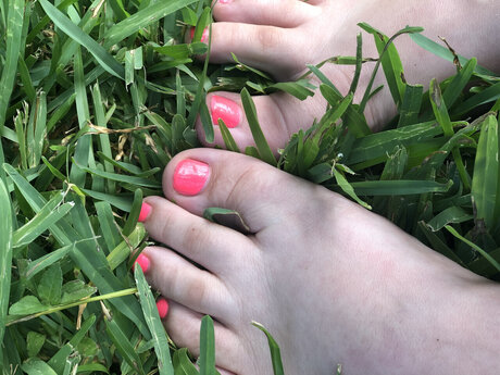 Layla Sage Hart art actress img