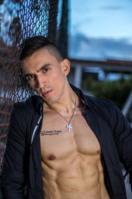 Adrianfitmen porn model gallery