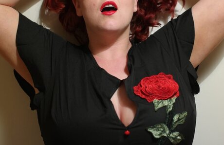 Victoria Dark model hd picture