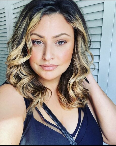 Emily Thornton model art photos