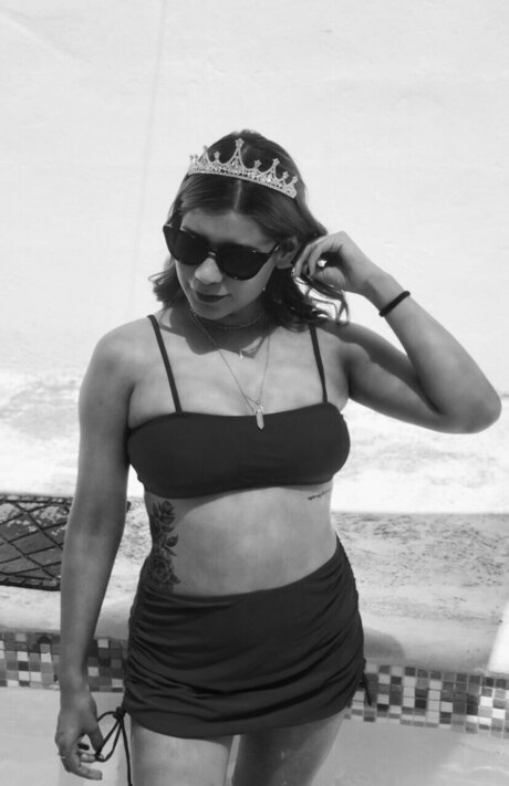 Elizabeth Morales star best picture