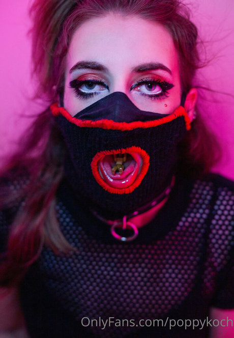 poppykoch adult model picture