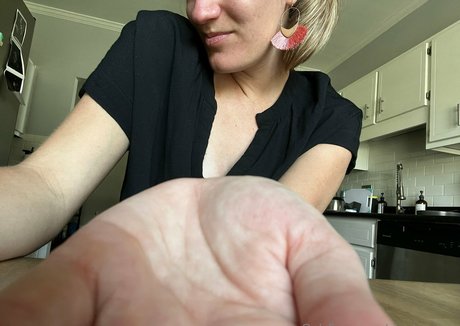 tattooed shemale onlyfans hd pictures