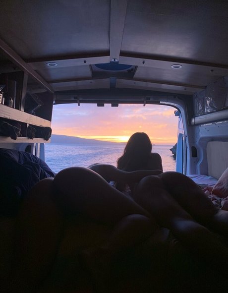 Laceeinla model hd images