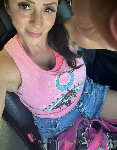 ariellaferrerafree adult model gallery