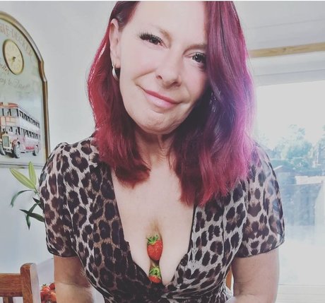 Groovynan 12345 high quality model pictures