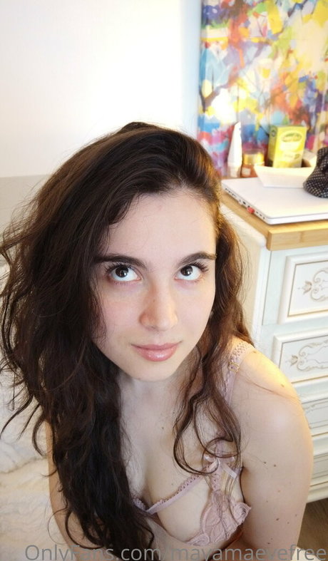 mayamaevefree pornstar top pictures