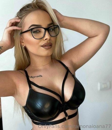 ramonaioana77 pornstar perfect photo