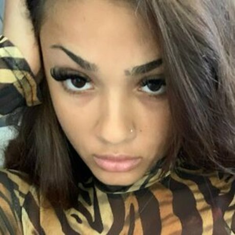 destinydreamss model perfect pic